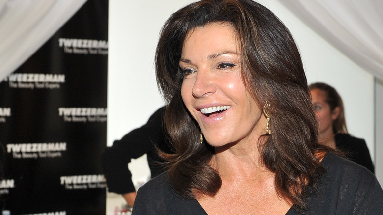 Hilary Farr age